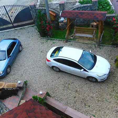 Glanz Bed & Breakfast 3*